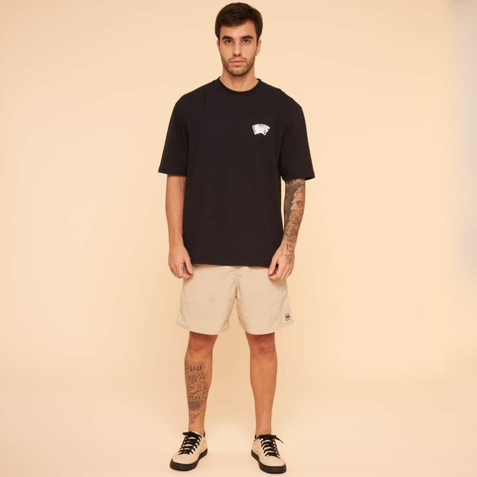 CAMISETA OVERSIZED PRETA SANFONA